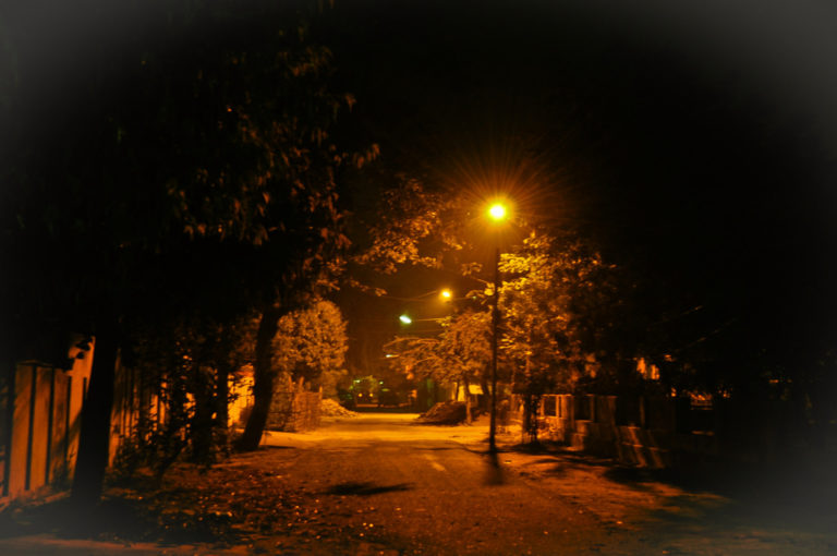 SUSTAINABLE LIGHTING SODIUM VAPOUR LAMP ARCHITECTURE IDEAS