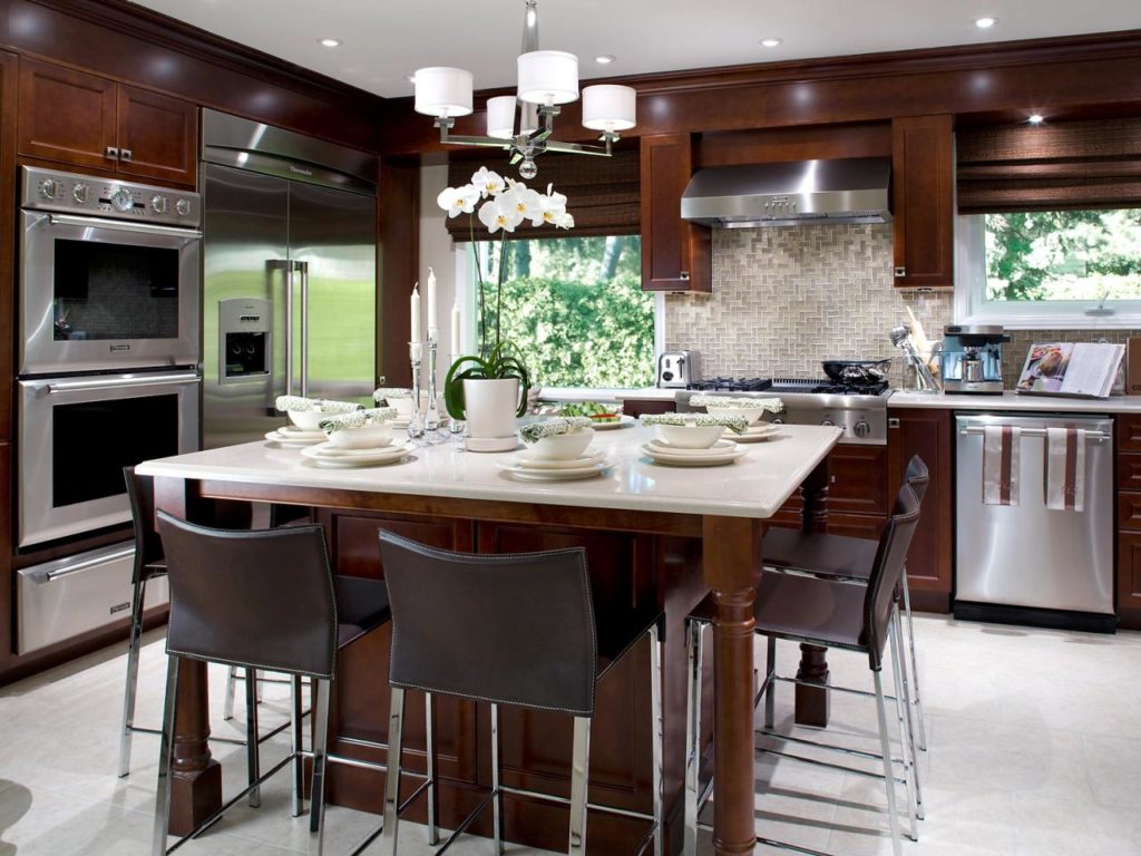 dining table in kitchen vastu