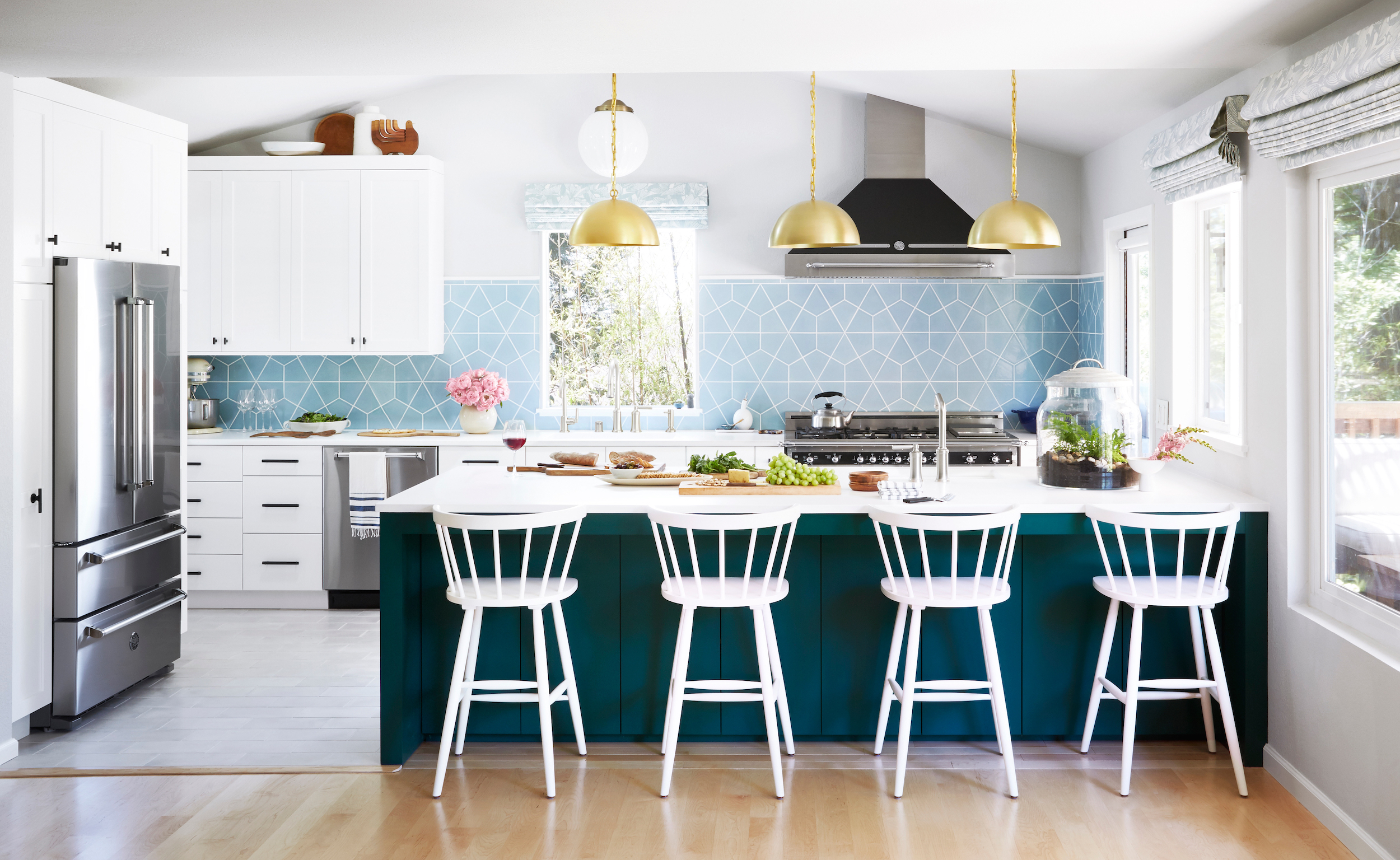 kitchen design with blue contertops