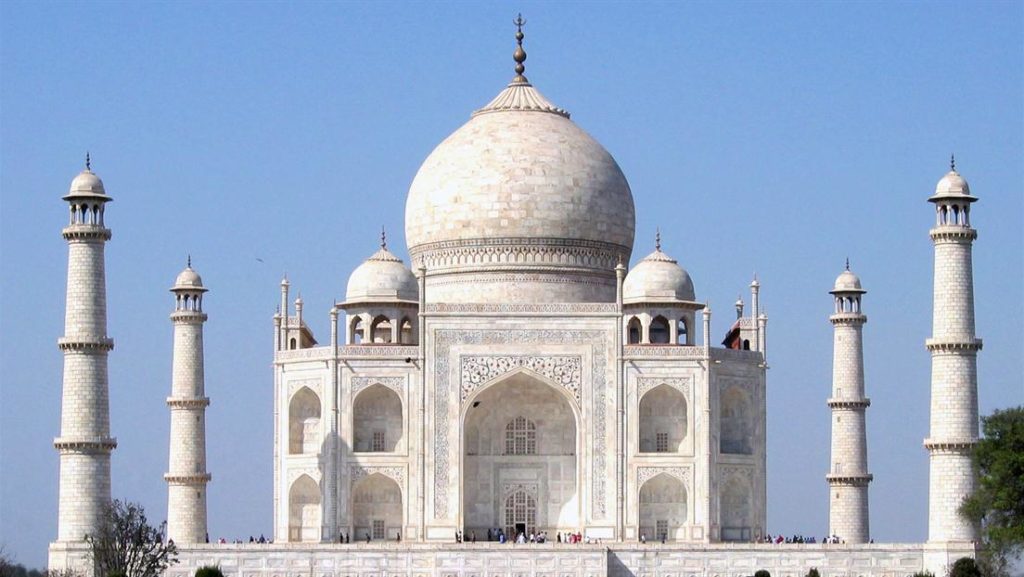 perfect-proportion-in-Taj Mahal