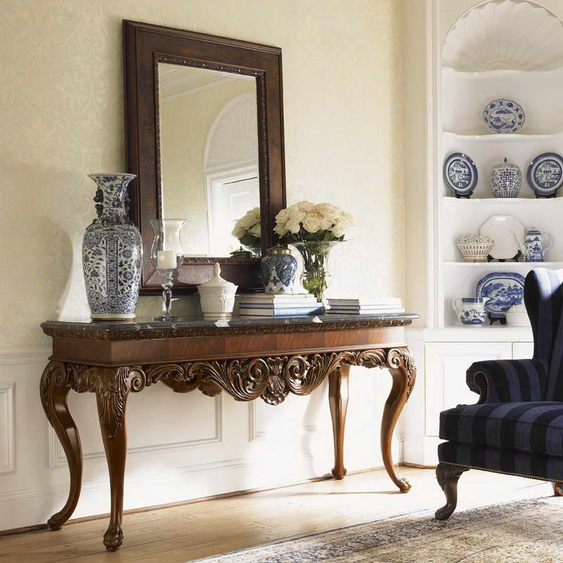 small-foyer-table-and-mirror