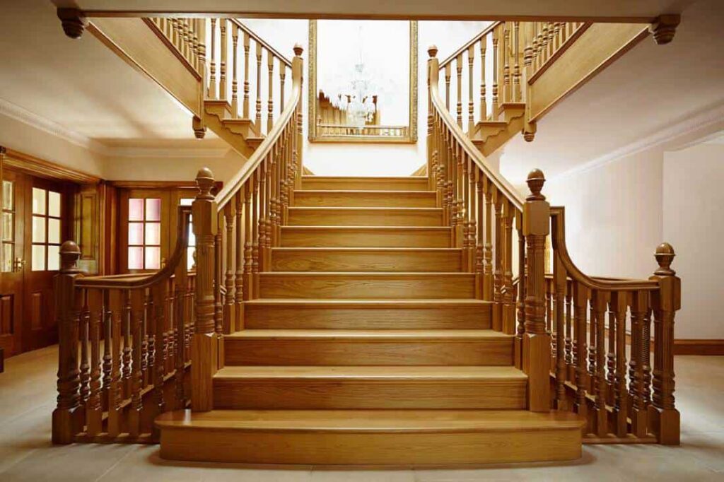 Staircase-in-North-facing-house
